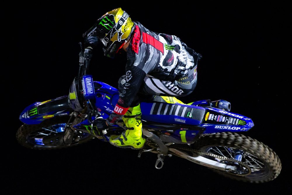 2025-las-vegas-supermotocross-playoffs-cycle-news-deegan